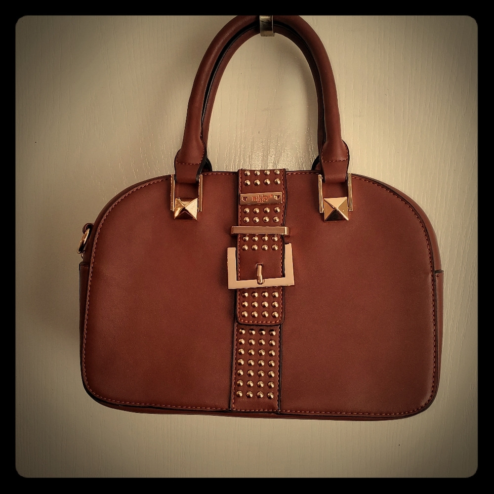 ♡ Tan & Gold Nikky Lee Purse, Cute!